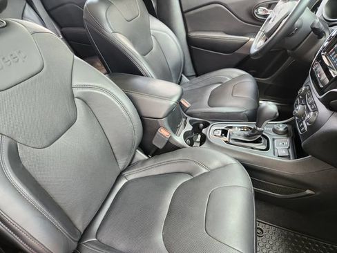 Certified 2021 Jeep Cherokee Limited AWD/4WD image 15