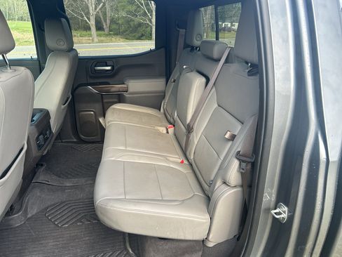 Used 2021 Chevrolet Silverado 1500 RST image 19