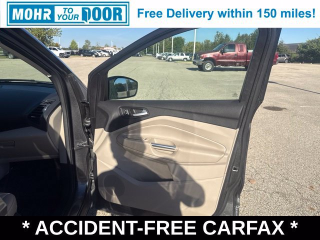 Used 2018 Ford Escape Titanium w/ Ford Safe & Smart Package FWD image 16