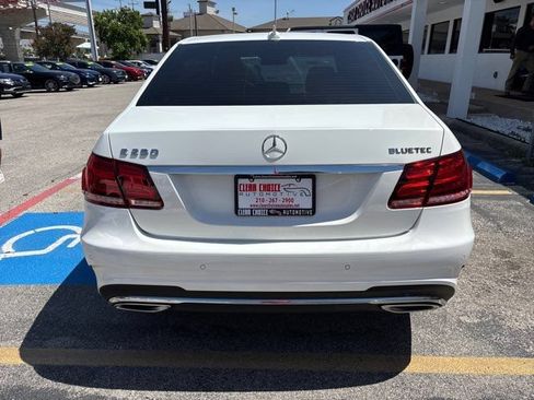 Used 2014 Mercedes-Benz E 250 BlueTEC Sedan image 5