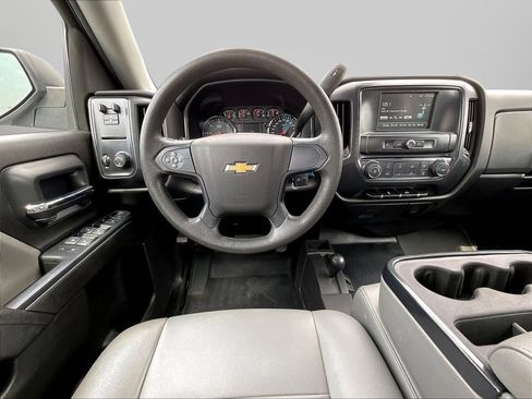 Used 2019 Chevrolet Silverado 1500 W/T w/ WT Convenience Package AWD/4WD image 9