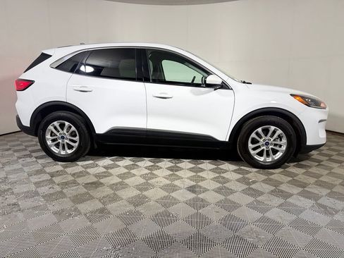 Used 2021 Ford Escape SE FWD image 8