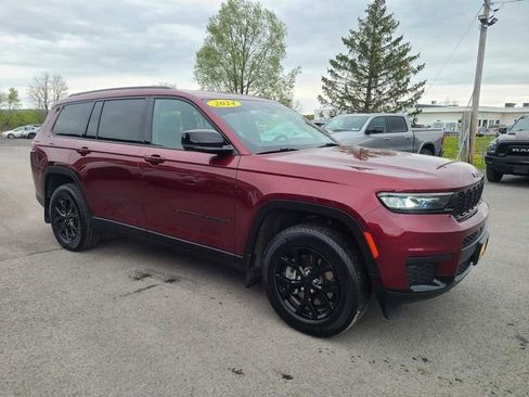 Used 2024 Jeep Grand Cherokee L Laredo AWD/4WD image 4