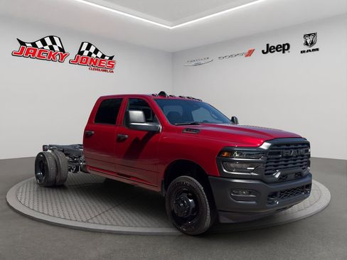 Used 2026 RAM 3500 Tradesman RWD image 11