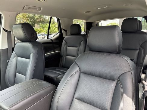 Used 2019 Chevrolet Traverse LT FWD image 42