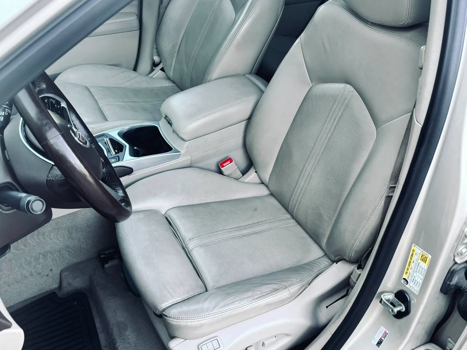 Used 2015 Cadillac SRX Performance AWD/4WD image 14