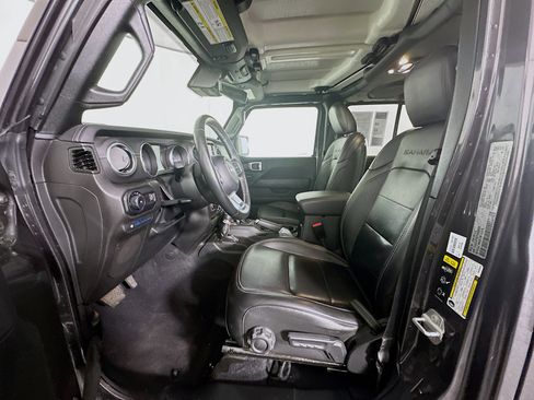 Used 2023 Jeep Wrangler Sahara w/ Cold Weather Group image 13