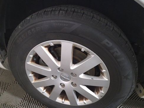 Used 2015 Chrysler Town & Country Touring image 53