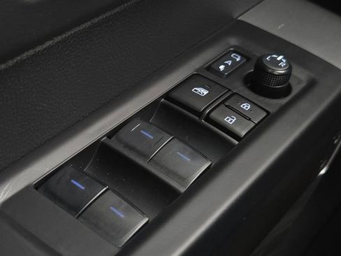 Used 2024 Toyota Tundra Platinum image 28