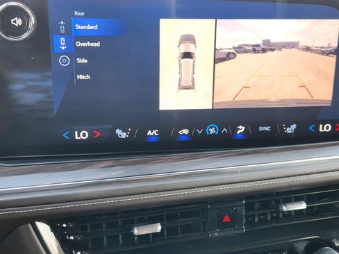 Used 2025 Chevrolet Tahoe LT RWD image 24