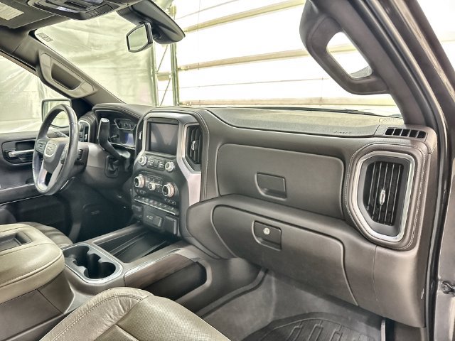 Used 2019 GMC Sierra 1500 SLT w/ SLT Premium Plus Package AWD/4WD image 29