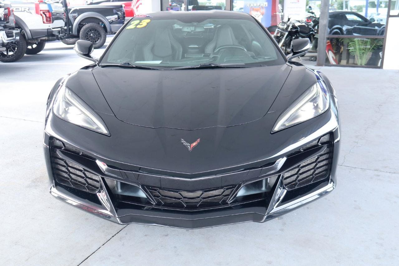 Used 2023 Chevrolet Corvette Z06 RWD image 16