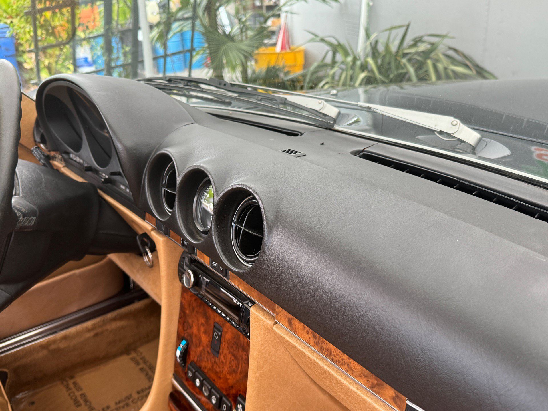 Used 1987 Mercedes-Benz 560 SL image 23
