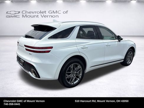 Used 2025 Genesis GV70 2.5T AWD/4WD image 5