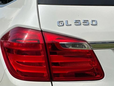 Used 2014 Mercedes-Benz GL 550 4MATIC image 10