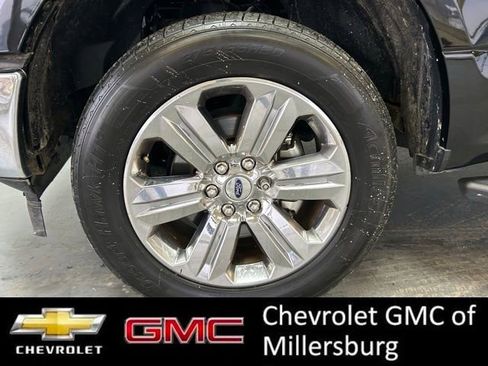 Used 2018 Ford F150 XLT w/ Equipment Group 302A Luxury image 11
