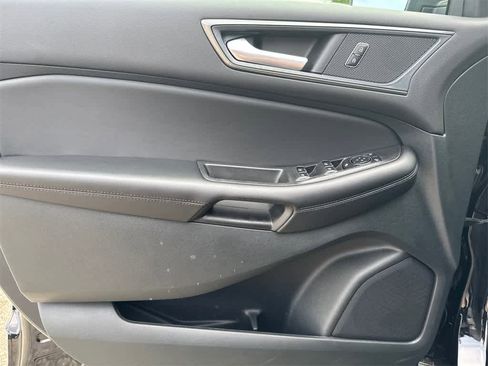 New 2024 Ford Edge SE image 11