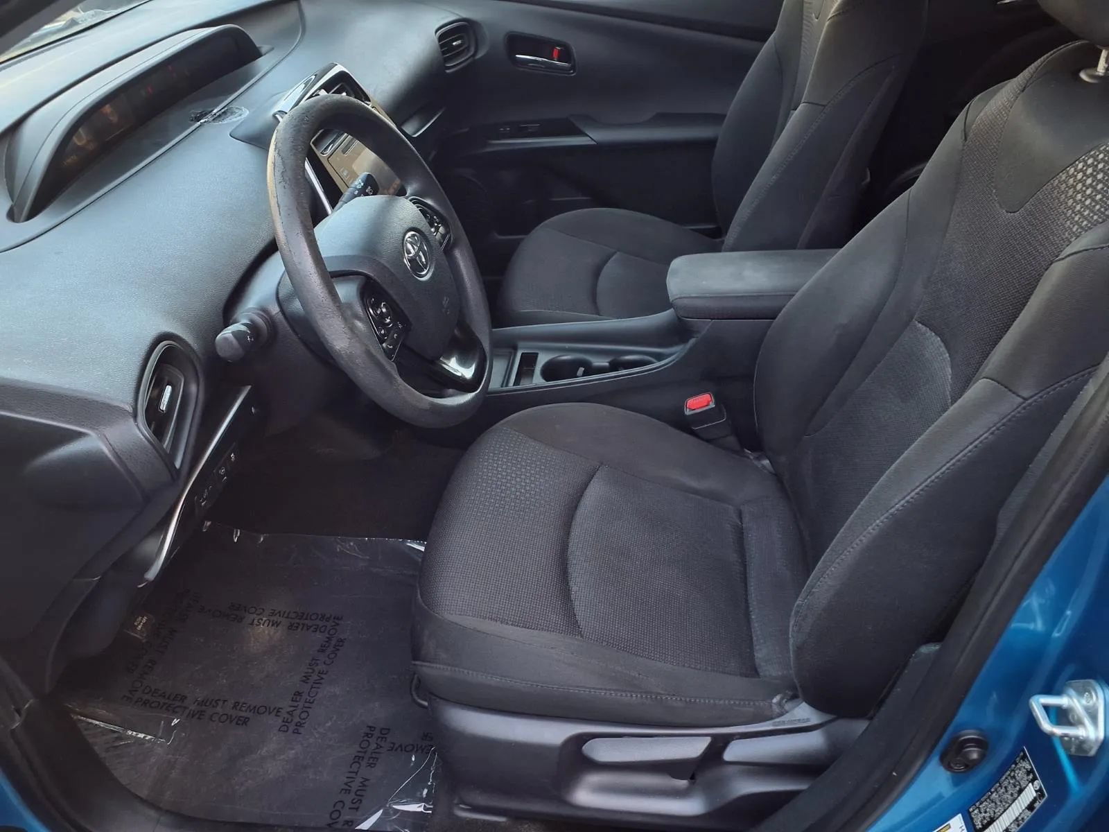 Used 2019 Toyota Prius LE w/ Carpet Mat Package FWD image 11
