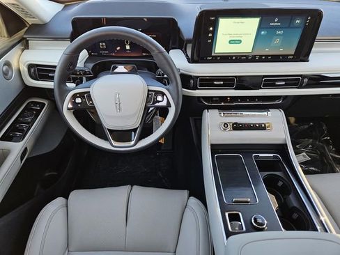 New 2026 Lincoln Aviator Reserve image 5