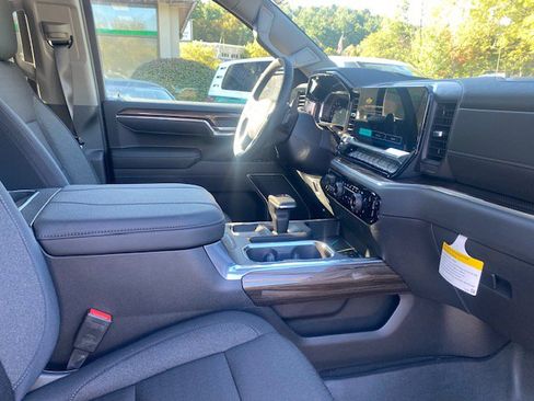 New 2026 Chevrolet Silverado 1500 LT w/ All Star Edition Plus image 12