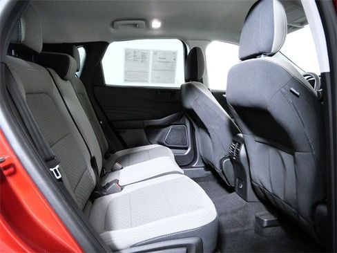 Certified 2022 Ford Escape SE w/ Cold Weather Package image 12