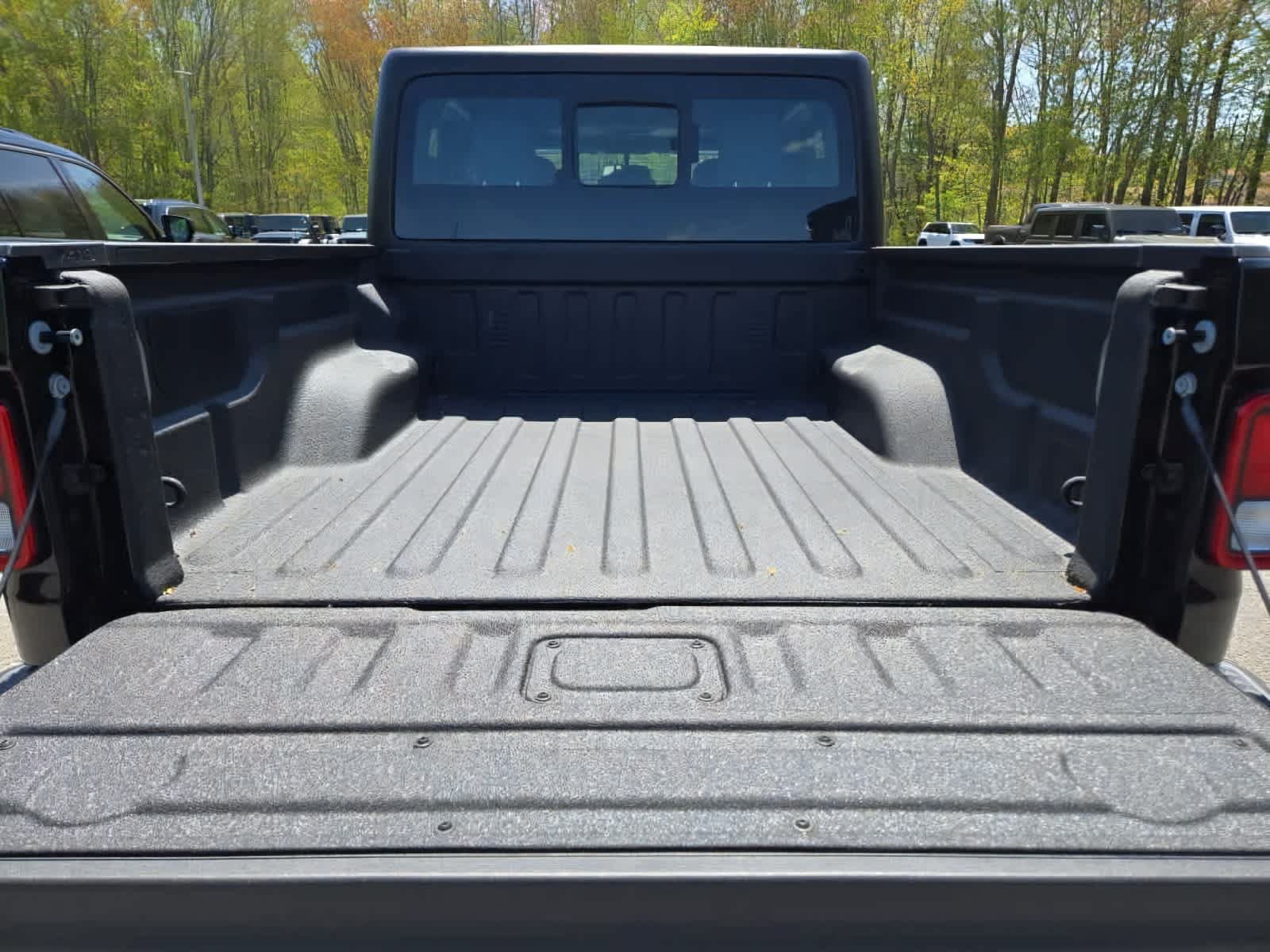New 2026 Jeep Gladiator Sport AWD/4WD image 21