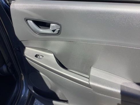 Used 2021 Hyundai Kona SEL Plus image 28