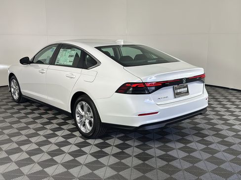 New 2025 Honda Accord LX image 6