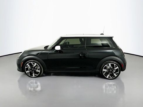 Certified 2025 MINI Cooper 2-Door Hardtop image 8