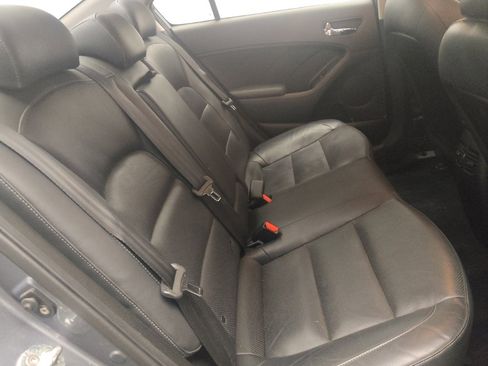 Used 2017 Kia Forte EX FWD image 19