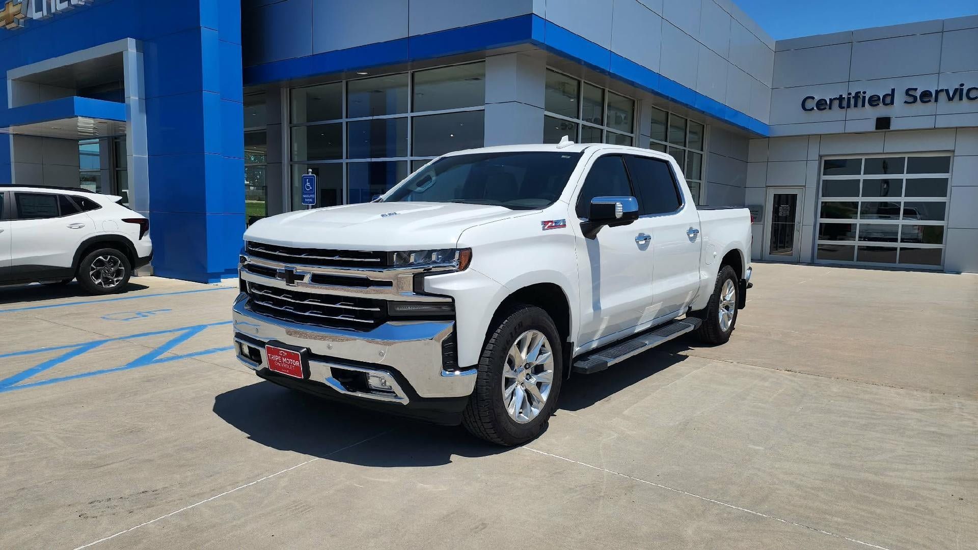Used 2020 Chevrolet Silverado 1500 LTZ w/ LTZ Premium Package AWD/4WD image 1