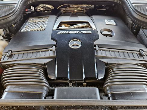 Used 2024 Mercedes-Benz GLS 63 AMG 4MATIC image 12