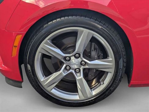 Used 2017 Chevrolet Camaro SS image 21