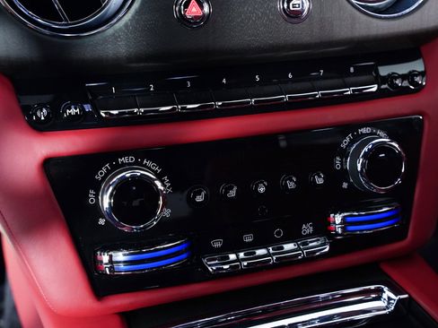 Used 2022 Rolls-Royce Ghost image 57