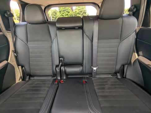 Used 2024 Mitsubishi Outlander SE AWD/4WD image 18