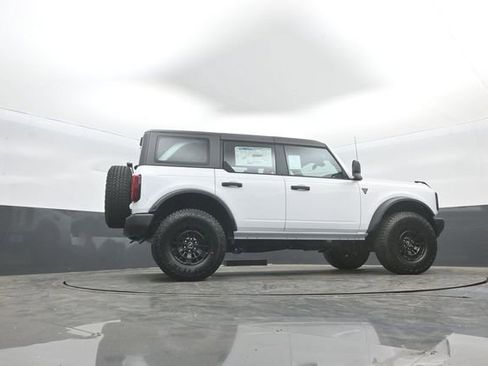 New 2026 Ford Bronco 4-Door image 32