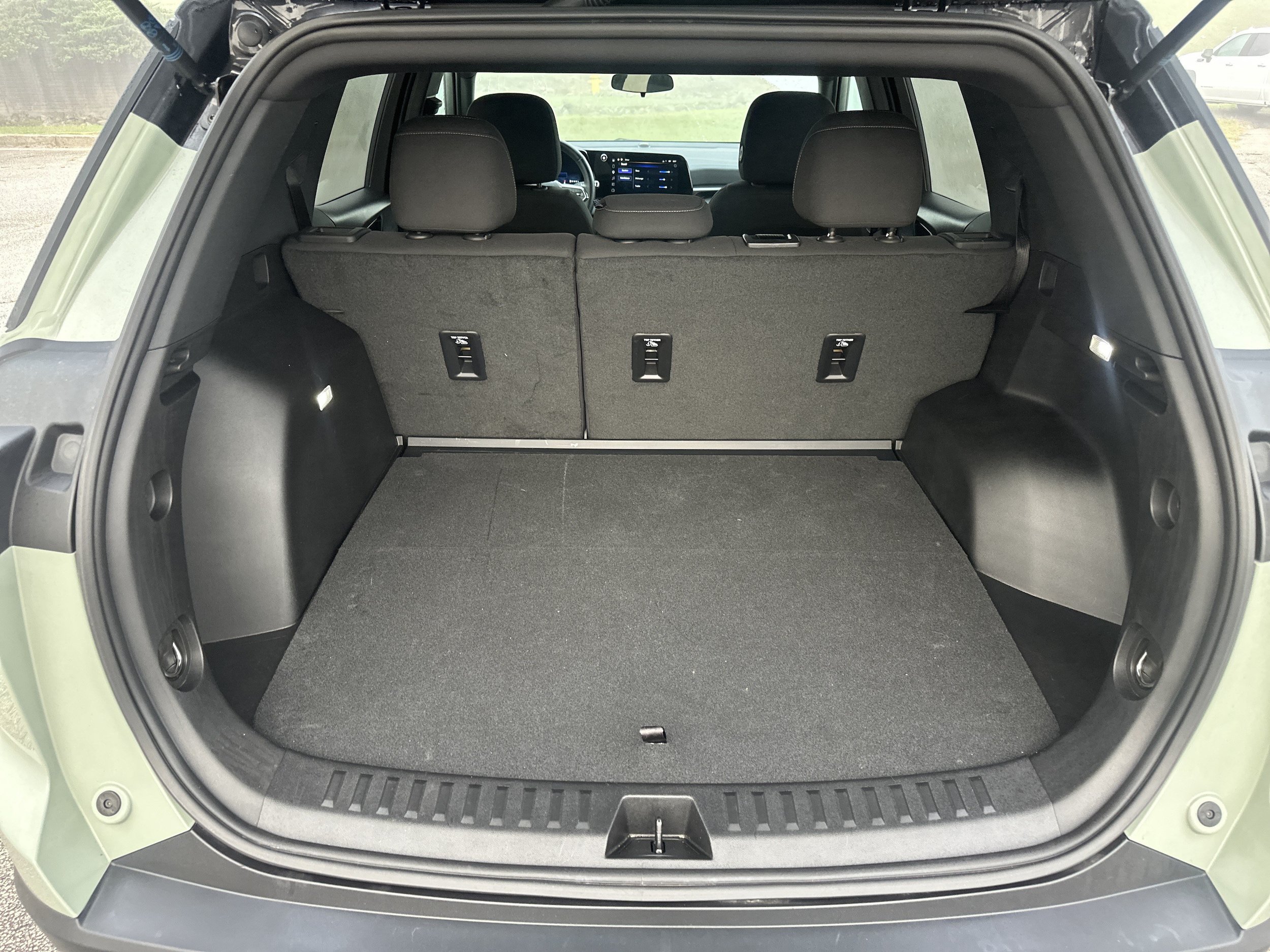 Used 2025 Chevrolet Equinox LT w/ Midnight Edition FWD image 18