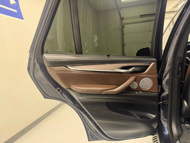 Used 2018 BMW X5 xDrive50i AWD/4WD image 36