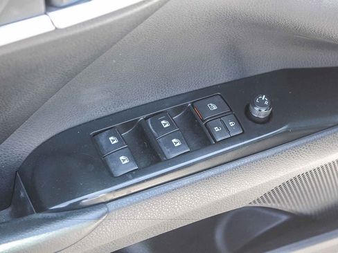Used 2018 Toyota Camry LE FWD image 26