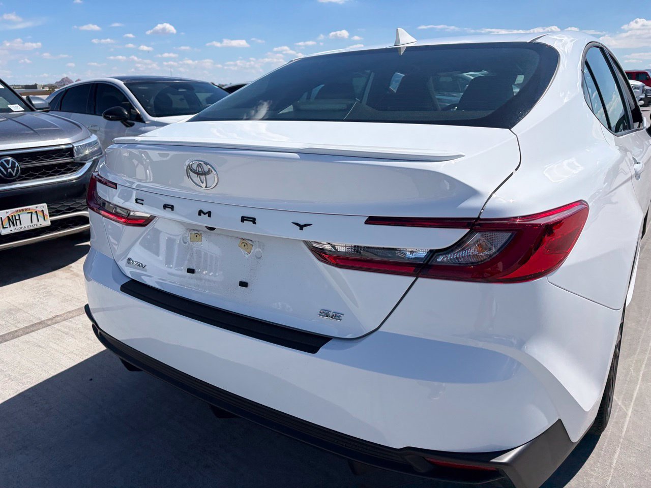 Used 2026 Toyota Camry SE w/ Convenience Package FWD image 4