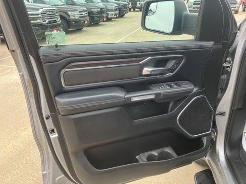 Used 2025 RAM 1500 Laramie image 10