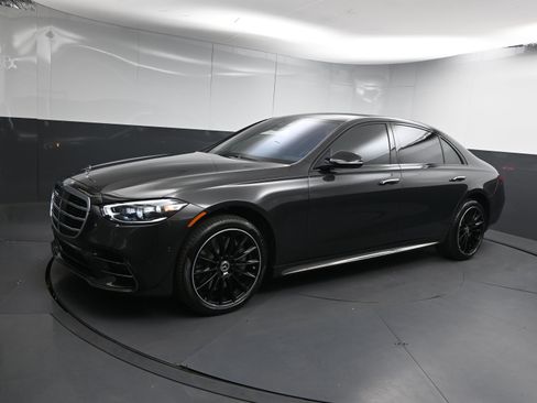 Used 2023 Mercedes-Benz S 580 4MATIC Sedan image 1