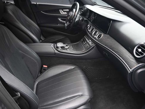 Used 2019 Mercedes-Benz E 300 4MATIC image 19