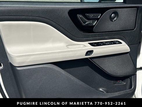 New 2026 Lincoln Aviator Reserve RWD image 10