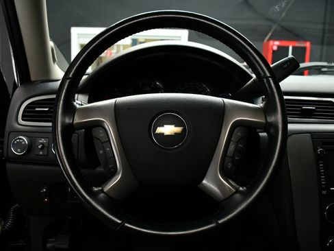 Used 2014 Chevrolet Silverado 2500 LTZ w/ LTZ Plus Package image 27