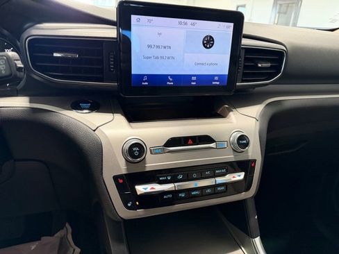 Used 2024 Ford Explorer XLT w/ Equipment Group 202A image 18