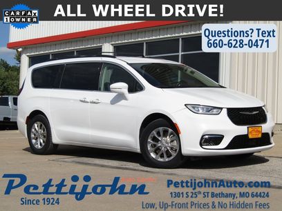 Used 2022 Chrysler Pacifica Touring-L