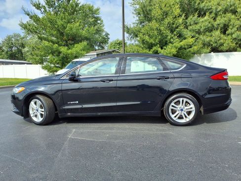 Used 2018 Ford Fusion S FWD image 26