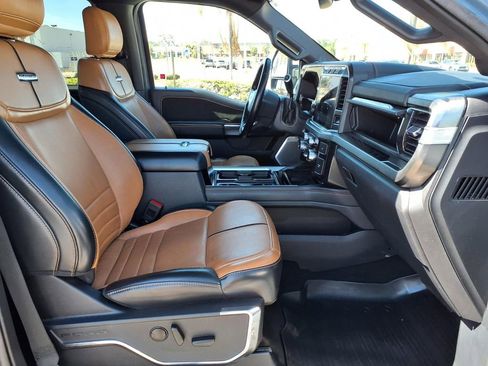 Used 2023 Ford F250 Platinum AWD/4WD image 13