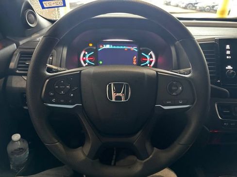 Used 2022 Honda Pilot Sport image 13